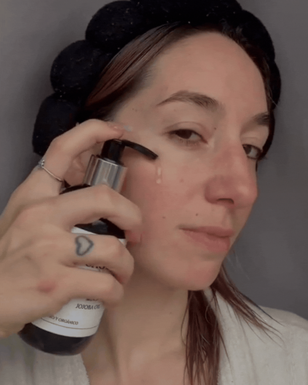 Textura y absorci&oacute;n del aceite corporal CAGGIA